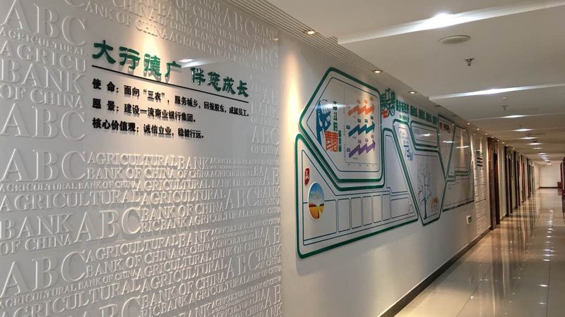 科技公司logo设计流程：从概念到成品的演变之路**