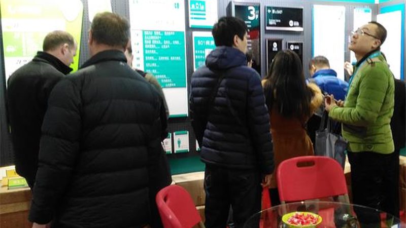 商业区门头招牌广告牌设计：打造品牌形象的视觉窗口